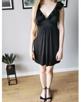 Czarna sukienka – Miss Selfridge