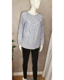 Błękitna bluzka w kwiatki – H&M