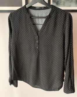 Czarna bluzka w kropki – House