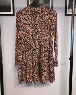 Sukienka panterka – Stradivarius