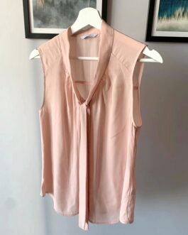 Wiązana pudrowa bluzka – George